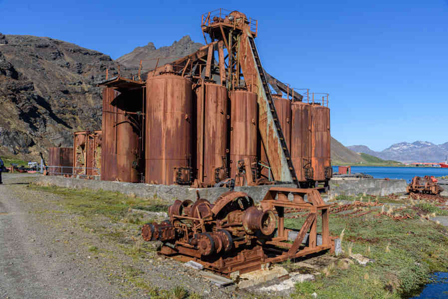 Islas Georgias del Sur 046 - Grytviken - estación ballenera abandonada.jpg